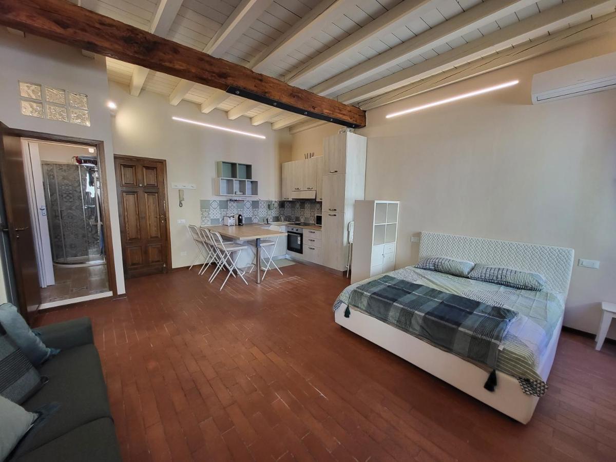 Mono Arnaldo Apartment เบรเชีย ภายนอก รูปภาพ